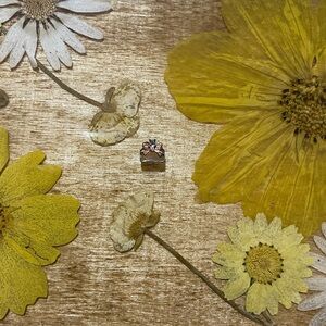 Origami owl- perfume charm